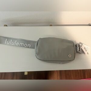 NWT Lululemon Everywhere Belt Bag